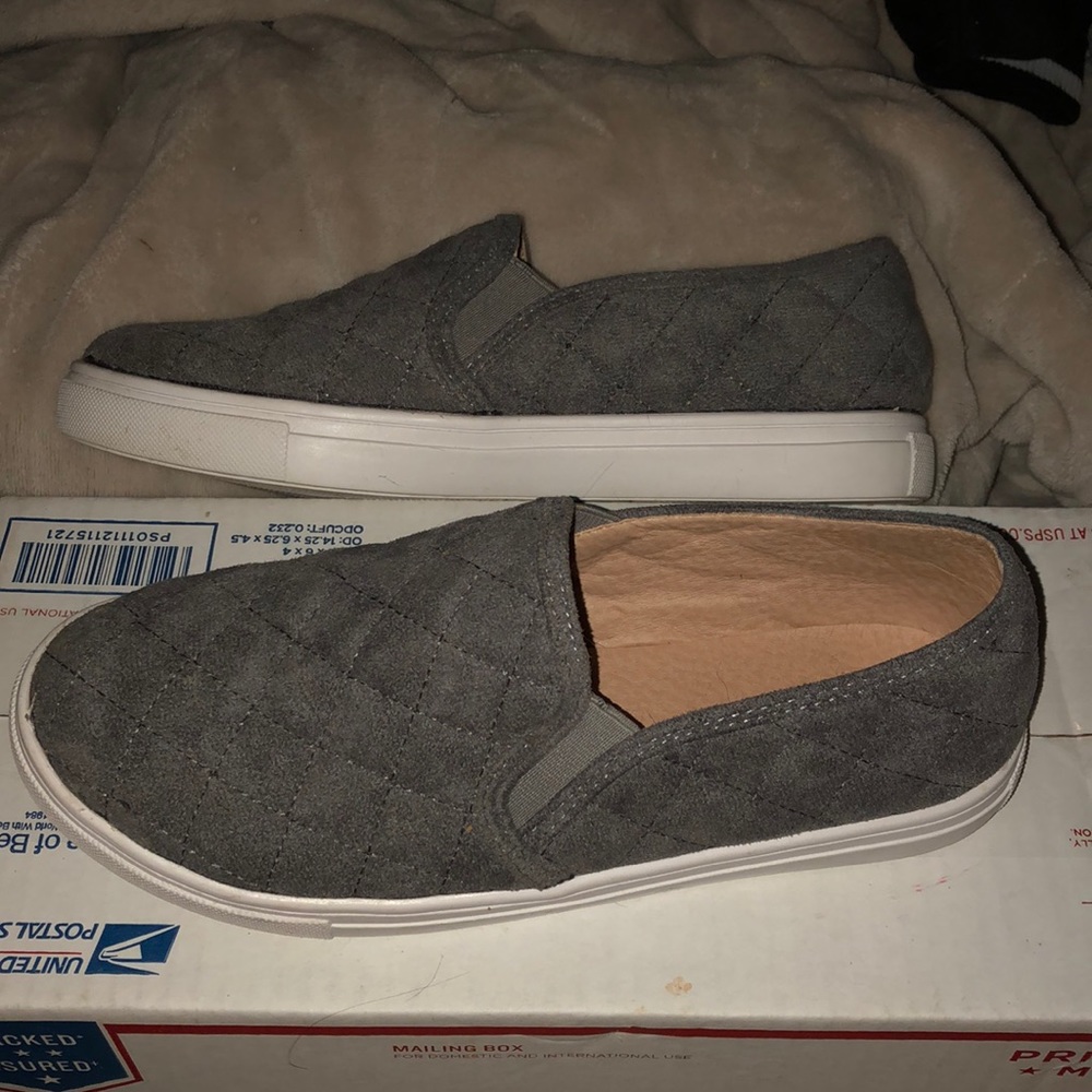 Gray flats size 7